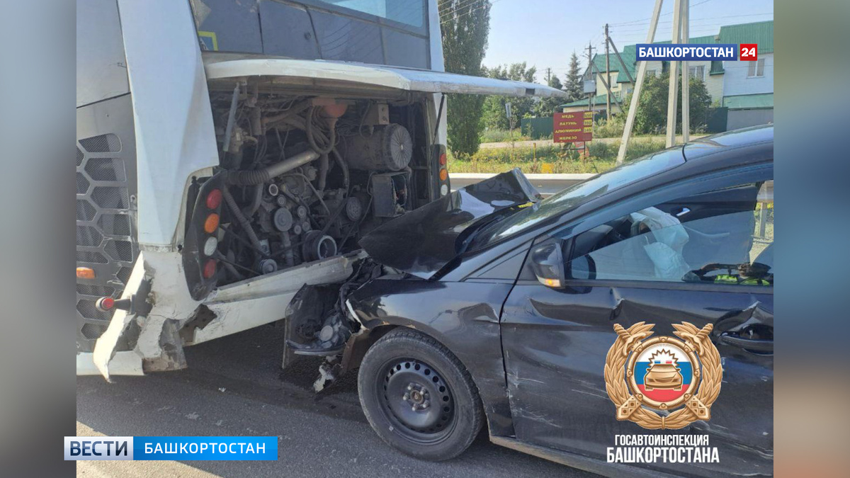    В Башкортостане Ford Focus столкнулся с пассажирским автобусом, пострадали двое детей