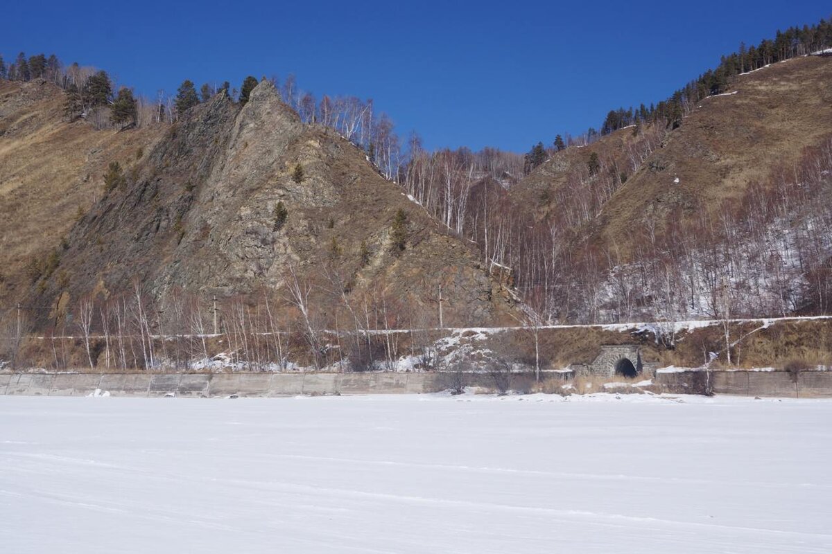 Мост через ручей. Автор фото: Марина Тихомирова