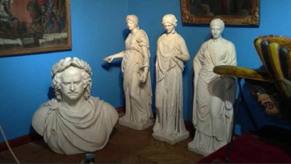    В курском областном краеведческом музее пополнение экспонатов