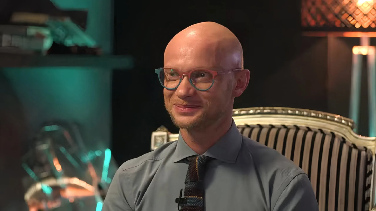 Дмитрий Хрусталев. Фото: YouTube / @olgashelest_fan