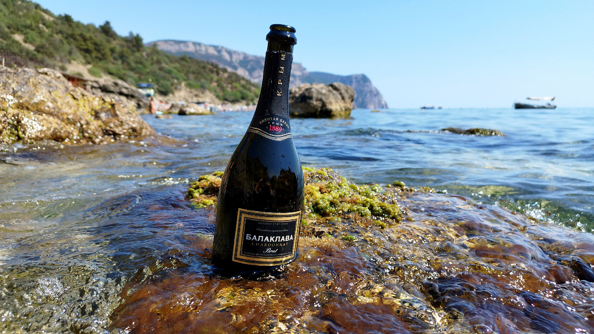 Балаклава Шардоне Брют 2023. Пляж "Ближний", пятница, 25 июля 2025, 15:08