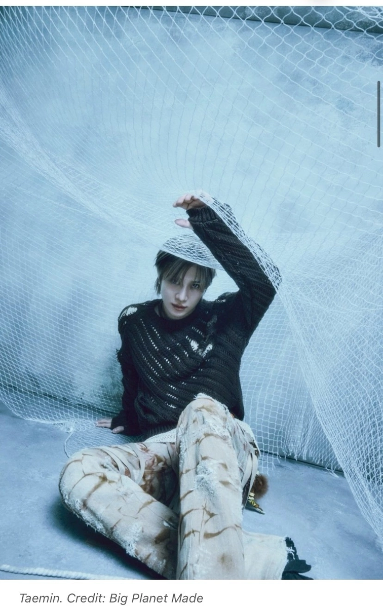 "Наша молодежь ограничена. Поскольку это не бесконечно, чтобы бросить вызов себе и учиться, я понял, что мне нужно выйти в мир"- Тэмин