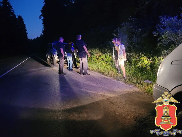 Под Тверью задержали двух молодых мужчин, приехавших за закладкой с мефедроном