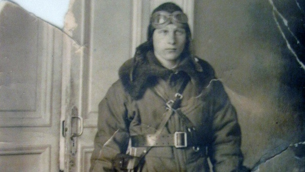 молодой совсем...