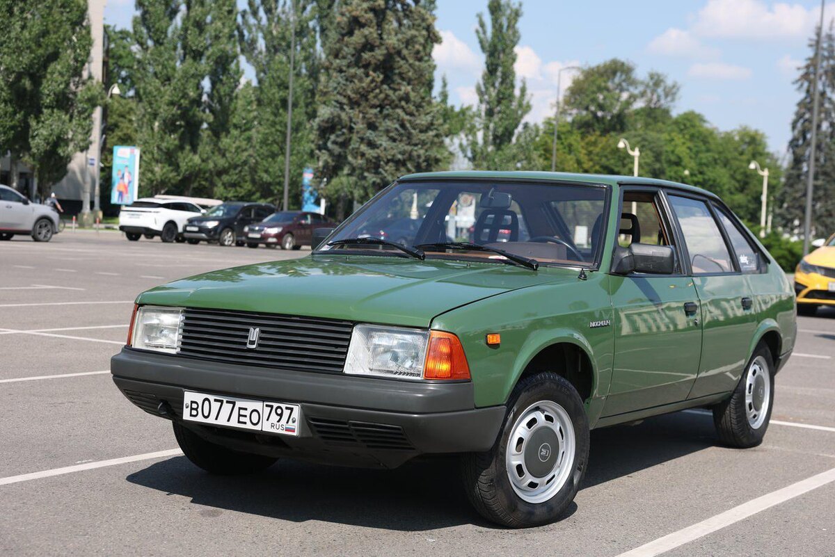 Аркадий купил машину 4 года назад, чтобы вспомнить детство.  @Елена Купцова