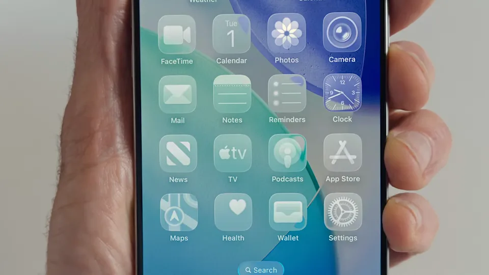 Liquid Glass — революционное обновление в iOS 26