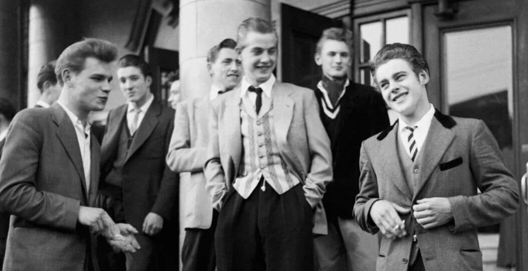 Золотая молодежь