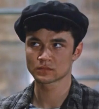 В итоге сыграл роль Васи Векшина на 10 секунд