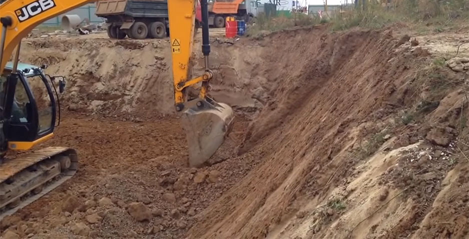 Разработка грунта в отвал экскаваторами, вместимость ковша 1,6 (1,25-1,6) м3, группа грунтов: 2