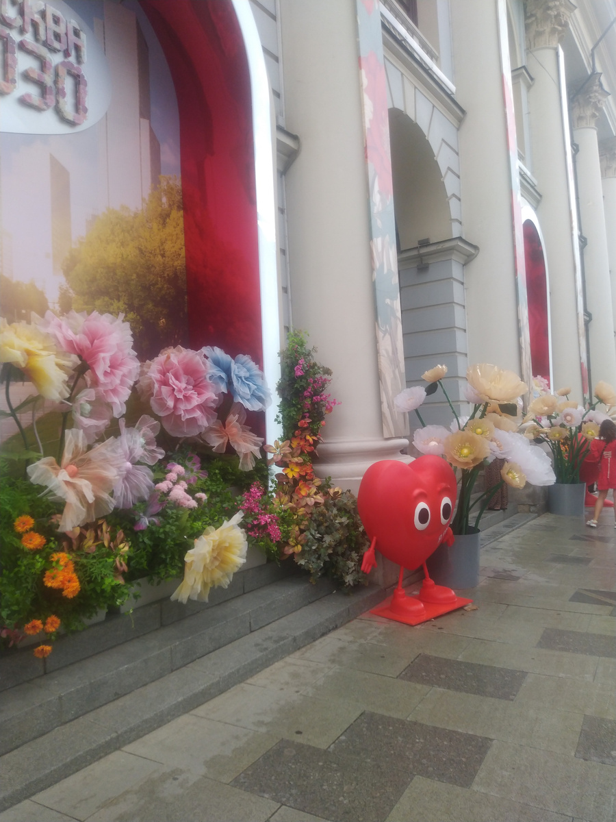 Фестиваль "Москва 2030" в 2025 году — вход в Гостиный двор