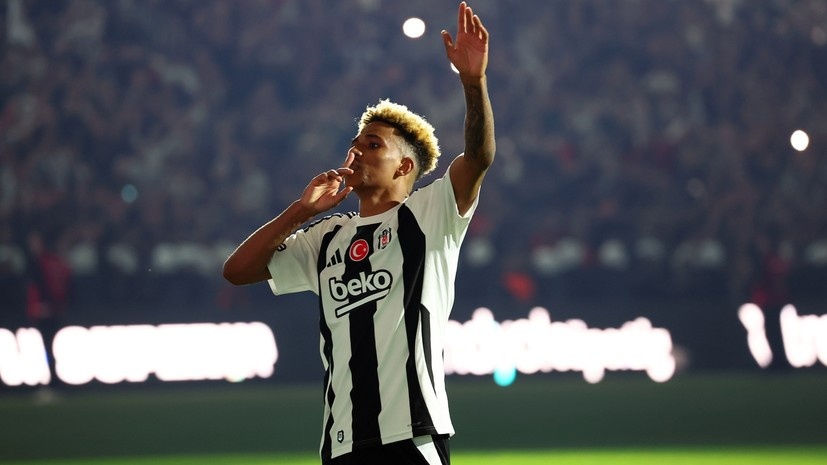     Полузащитник «Бешикташа» Жедсон Фернандеш Gettyimages.ru dia images / Contributor