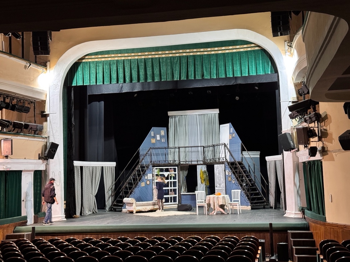 Перед спектаклем. Зал ждет своего зрителя