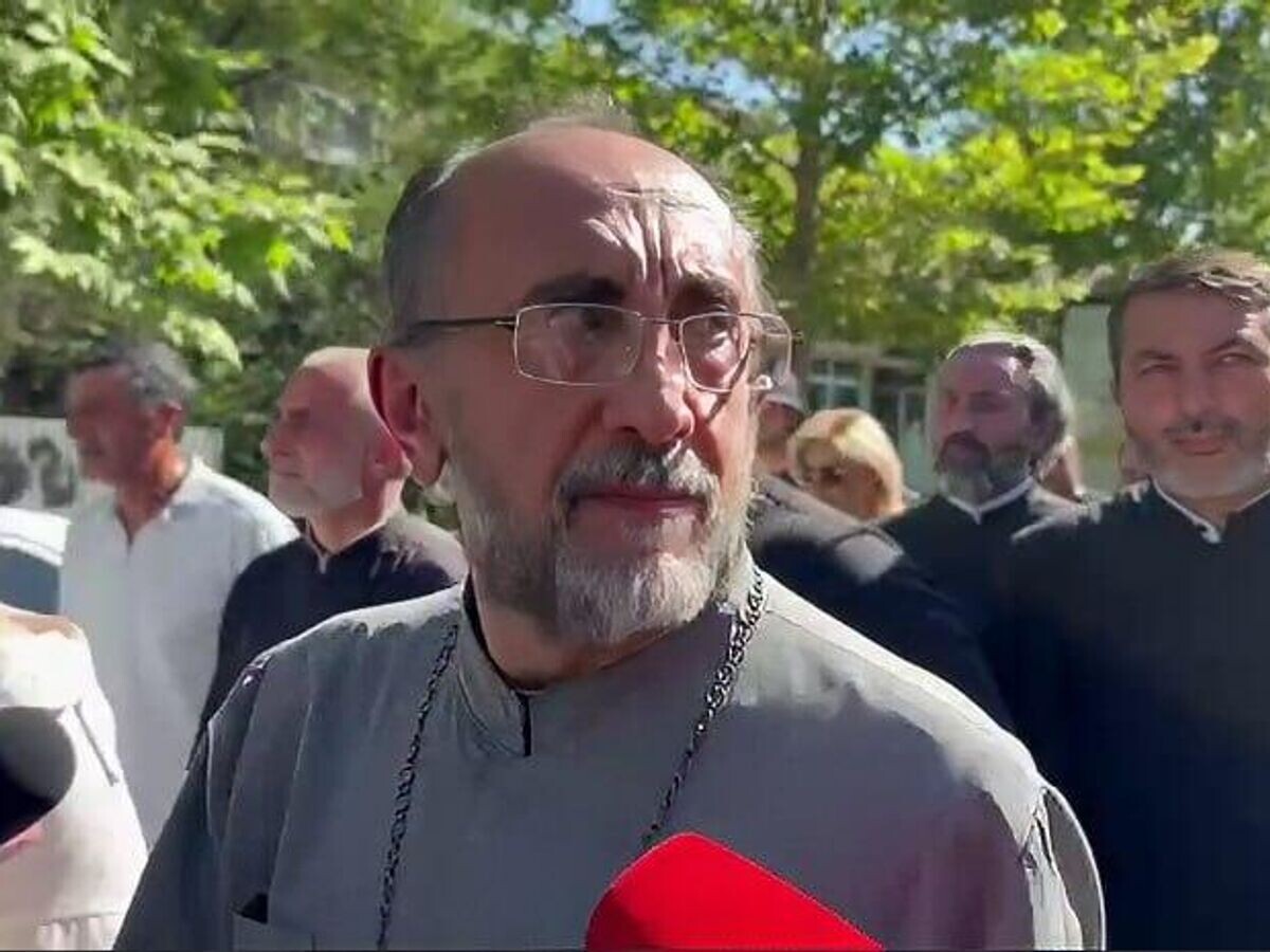    Глава Ширакской епархии ААЦ архиепископ Микаэл Аджапахян© Sputnik