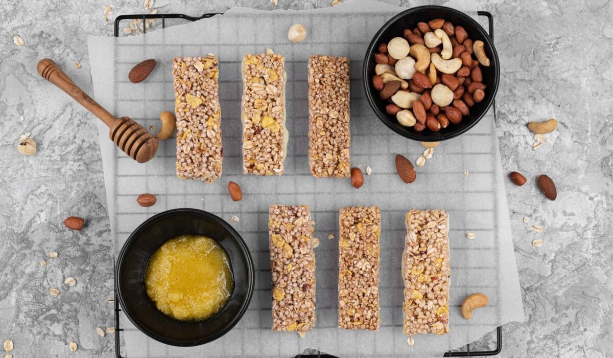     Вместо чипсов и шоколада: снеки, которые не повредят здоровью и фигуре