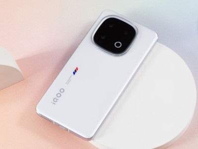    Флагманский смартфон iQOO 15 получил дату анонса. Что о нём известно?