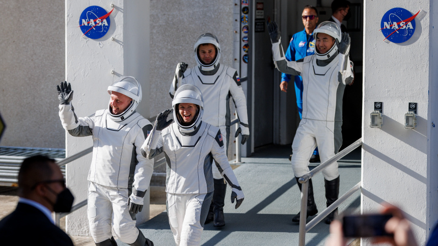    Фото: EPA/ТАСС; 5-tv.ru