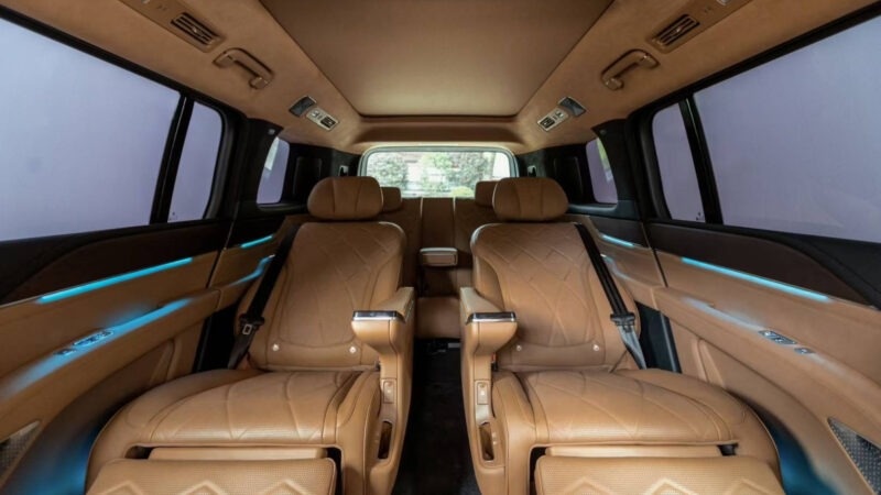 Фото Yangwang  📷
