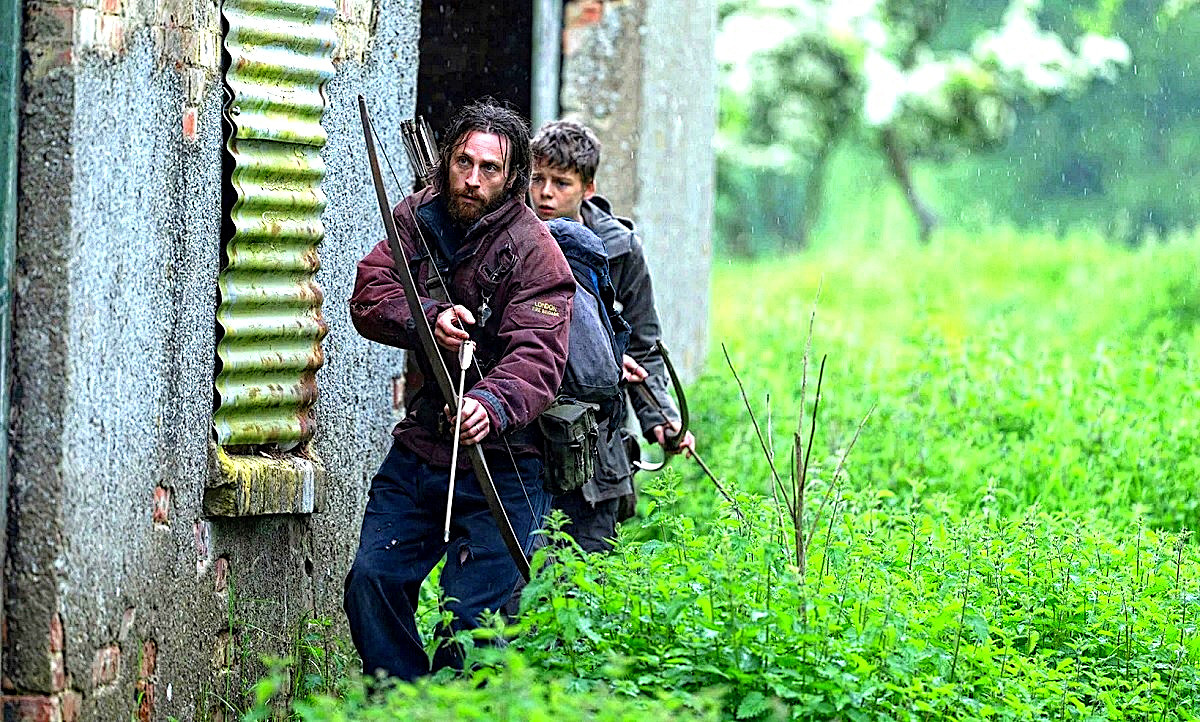 С папой играли мы в Робина Гуда / Снова нет в доме целой посуды...