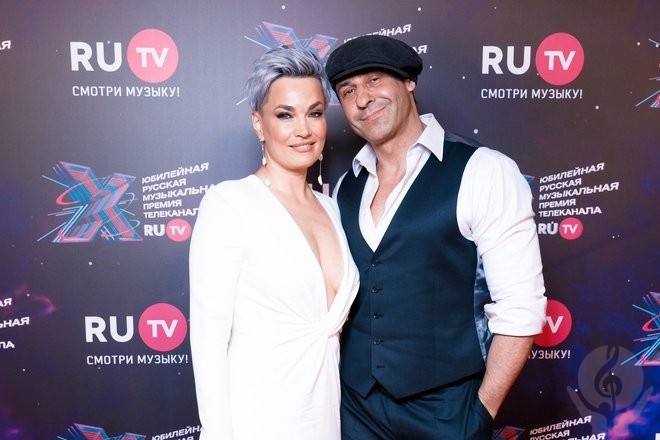    Стас Костюшкин с женой