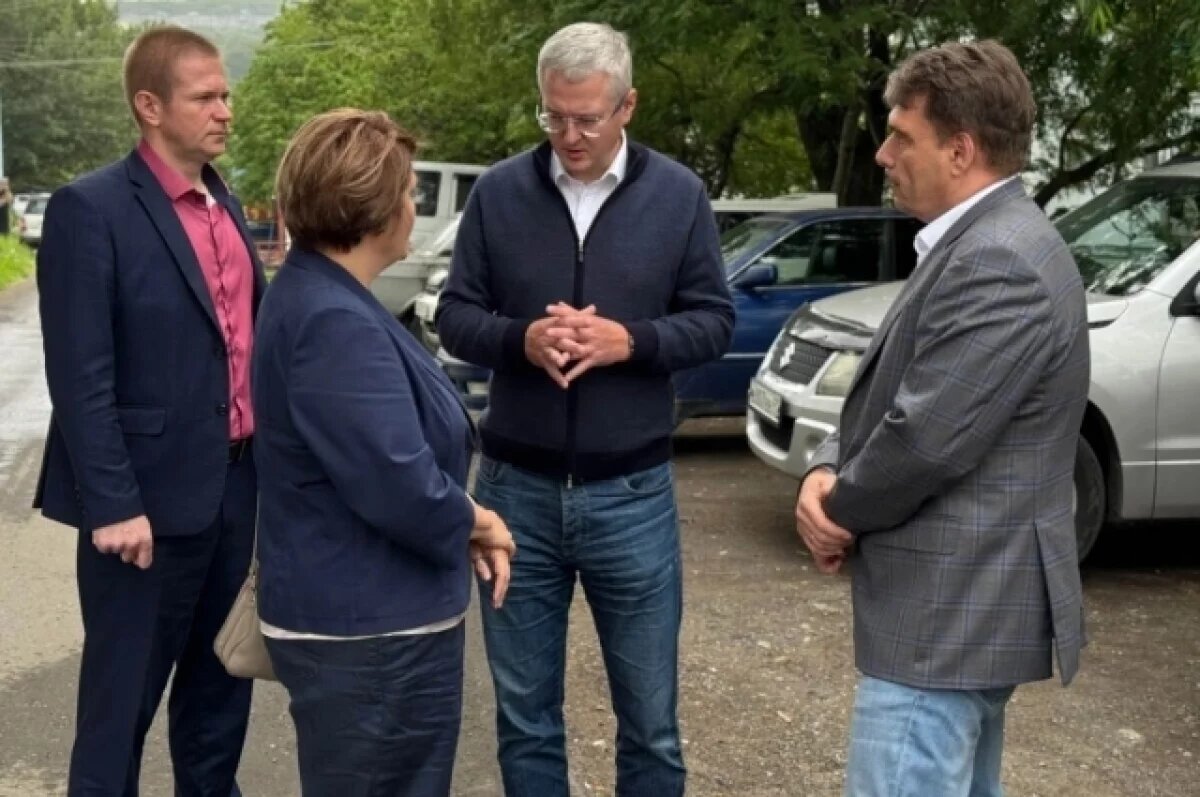    Глава Камчатки попросил Минстрой обследовать здания после землетрясения