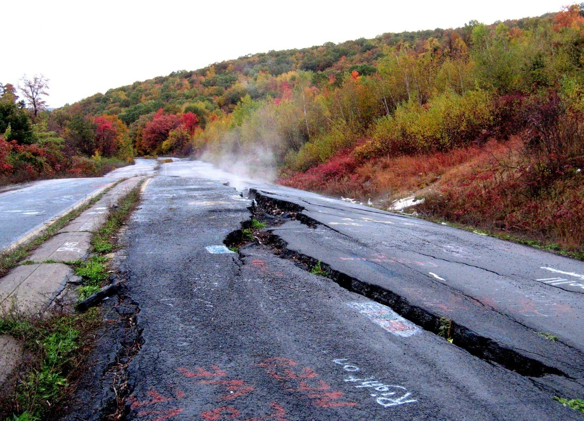 Подземный огонь, который не гаснет: город Сентрейлия и век тлеющая земля