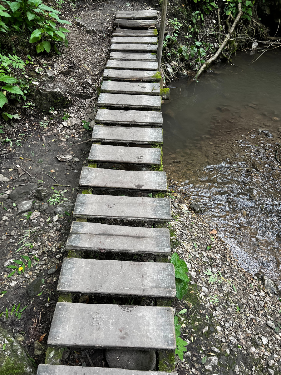 Тропинка к водопаду