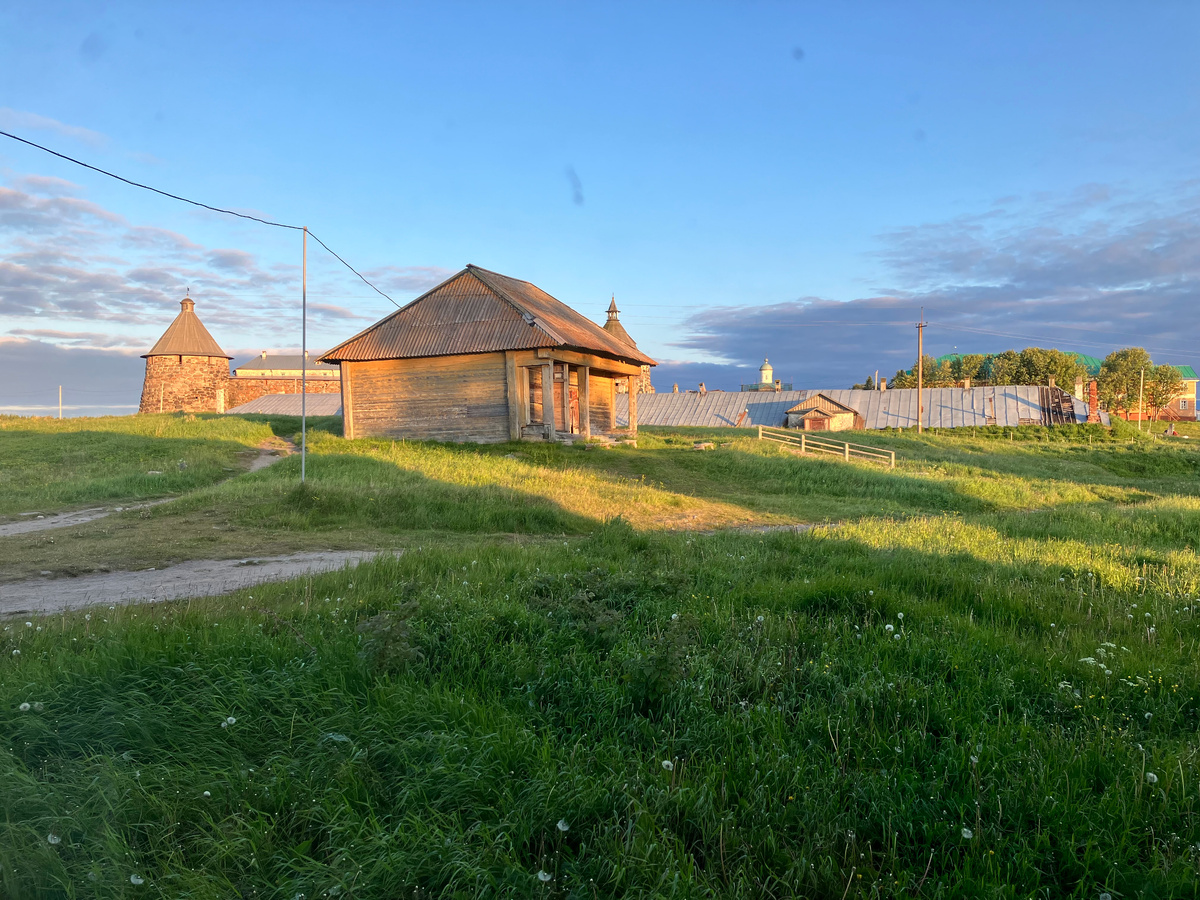 Соловецкая белая ночь. Июнь 2025 г. Фото автора. 