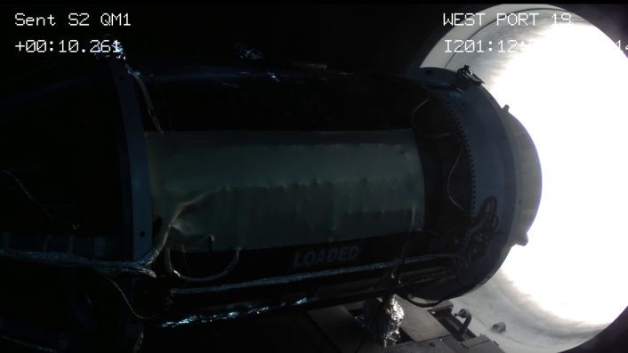 Кадр с испытательной камеры, снятый во время полномасштабных квалификационных испытаний твердотопливного ракетного двигателя второй ступени для межконтинентальной баллистической ракеты LGM-35A Sentinel. Фото ВВС США