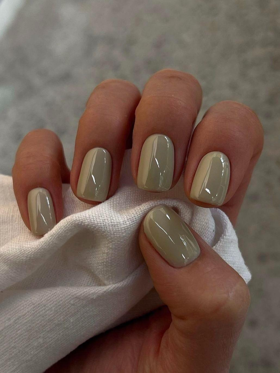 Цвет хаки — стабильно и по-взрослому