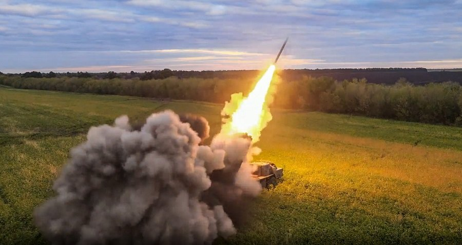 Боевая работа расчетов РСЗО "Смерч" ЗВО в ходе проведения СВО - Фото: Минобороны РФ/ТАСС