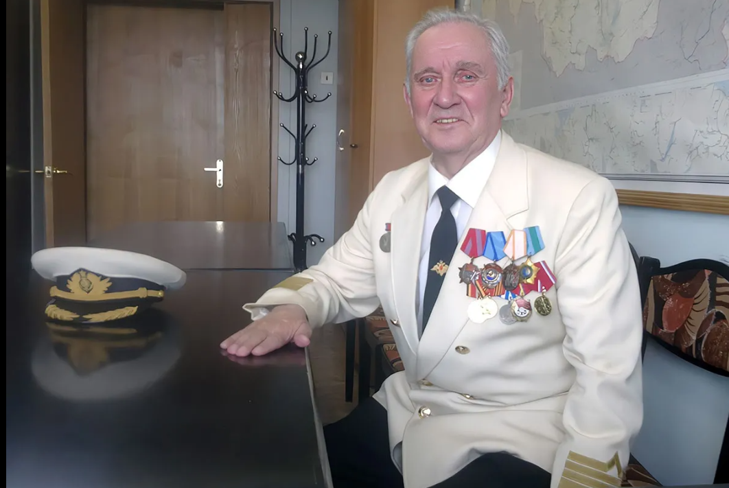 Леонид Багров: как деревенский мальчишка из семьи плотника стал министром речного флота страны. Фото: Козьмодемьянский музейный комплекс.