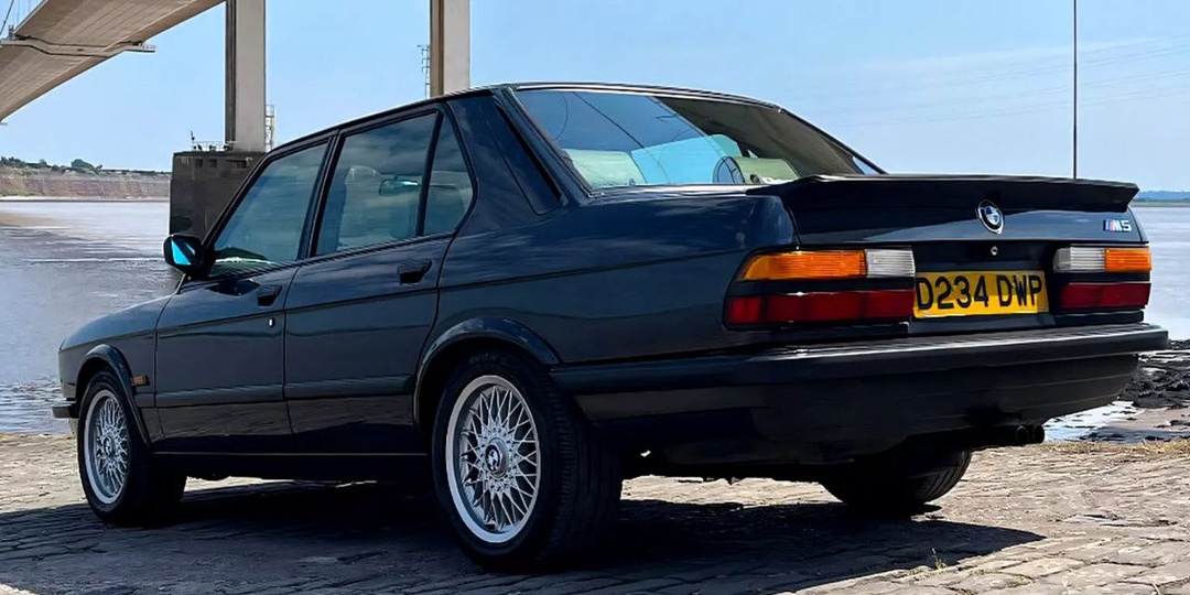 Как подписчик нашел угнанную BMW экс-ведущего Top Gear