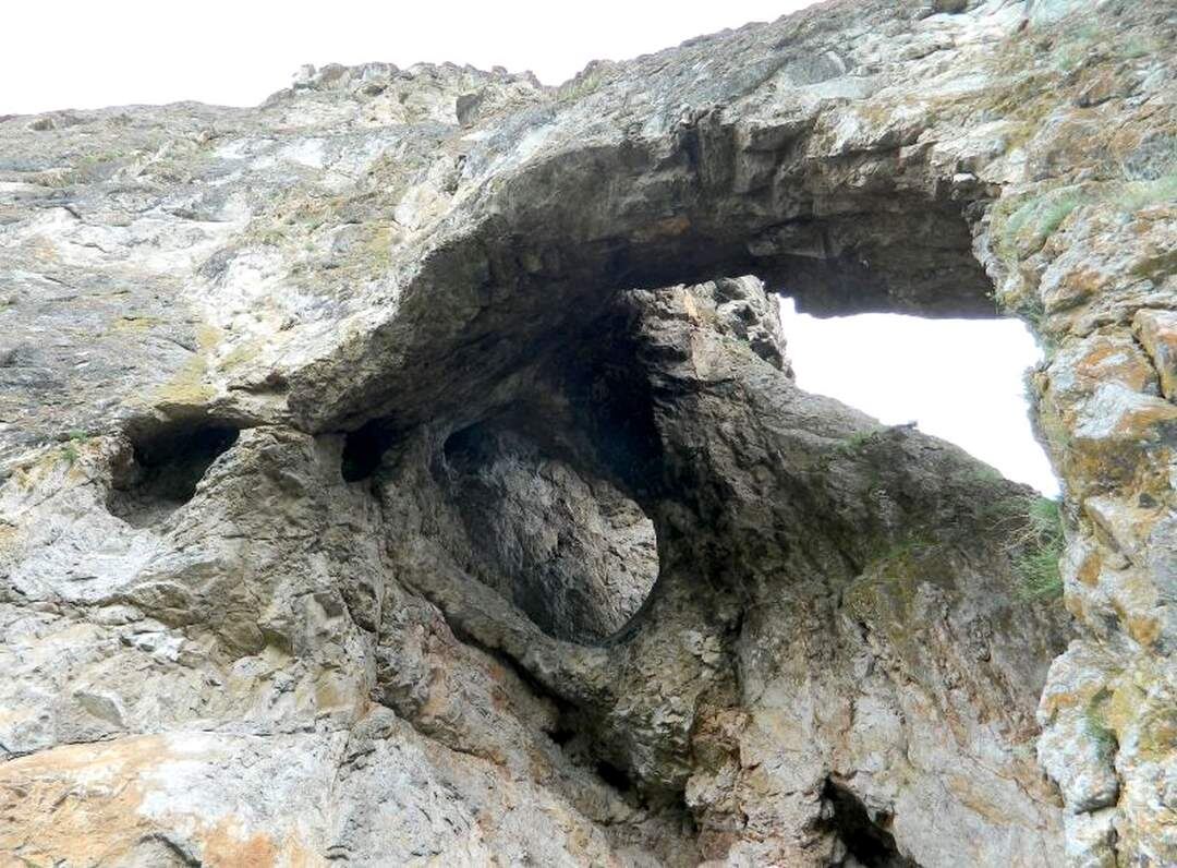 Пещера Трёхглазка. Источник: Яндекс картинки