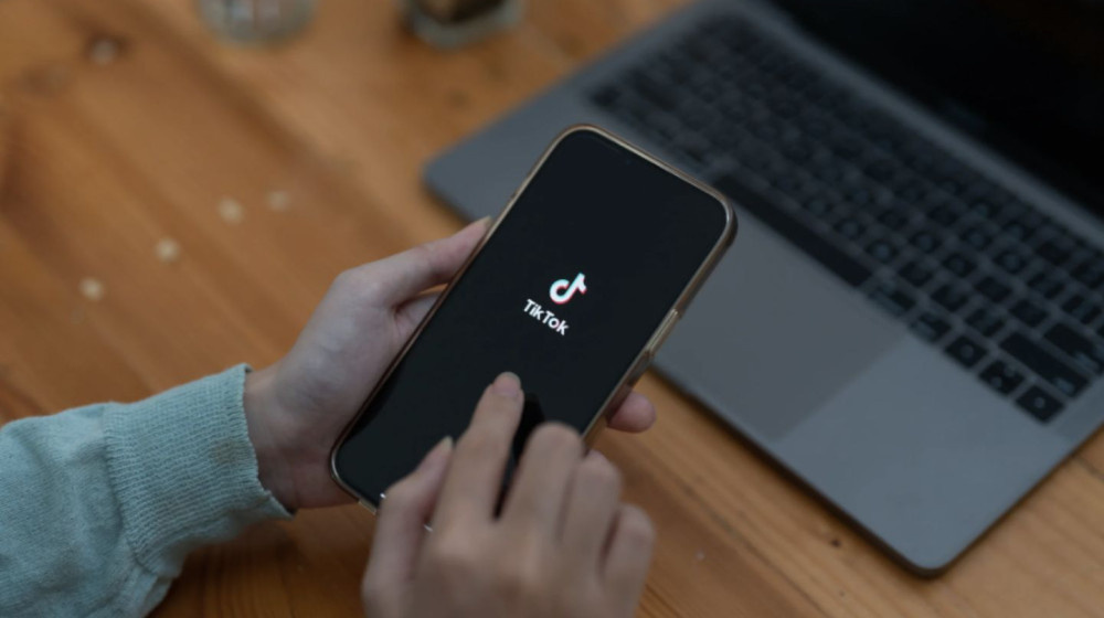    Как дети теряют деньги на фейковых розыгрышах в ТикТок