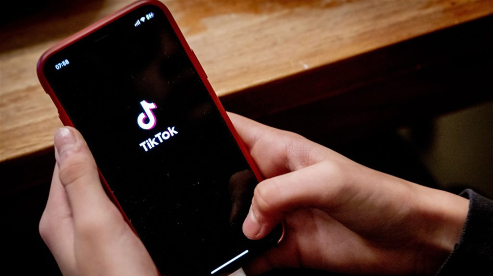    Как дети теряют деньги на фейковых розыгрышах в ТикТок