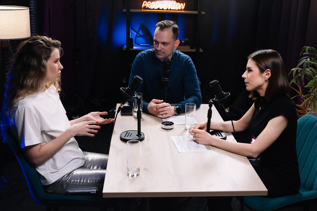 Фото с подкаста «За грани бренда» .