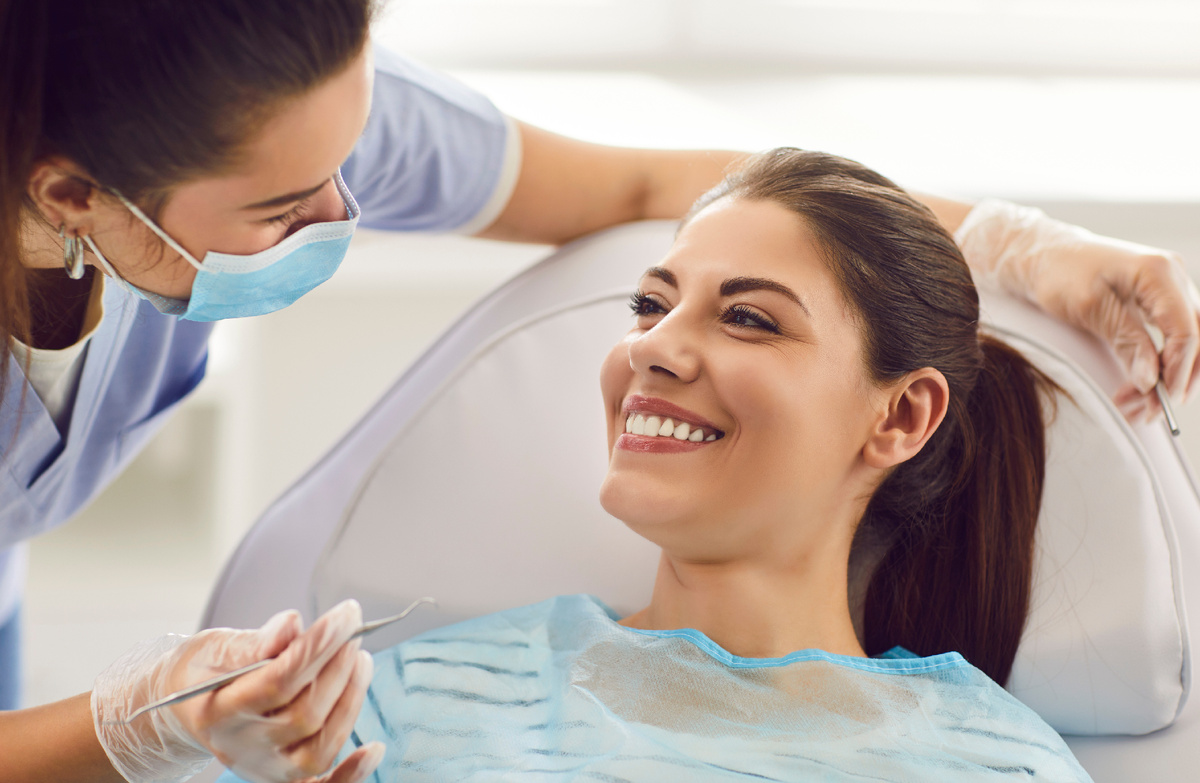 Узнайте, какие процедуры никогда себе не сделают стоматологи.