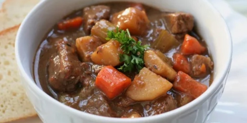 свиные почки с картофелем