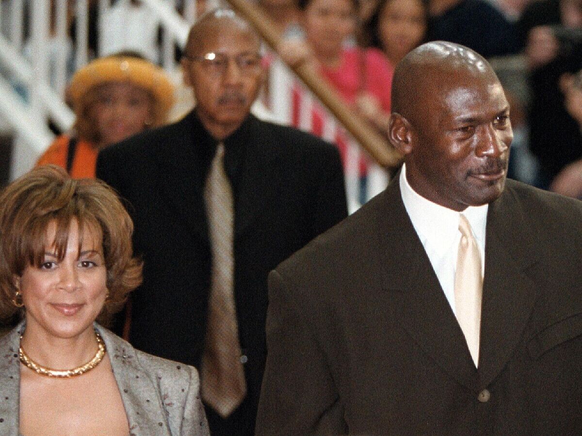    Майкл Джордан и Хуанита Ваной© Getty Images / Tim Boyle