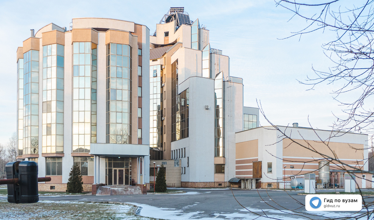 Главный корпус СПбАУ РАН им. Ж.И. Алфёрова.