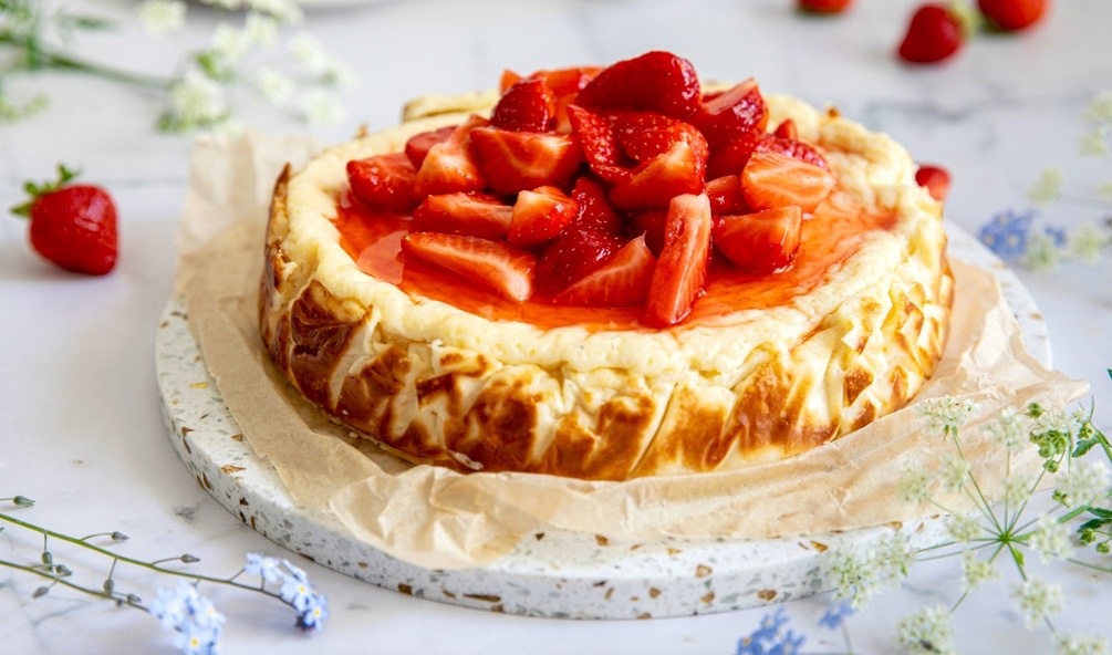 Творожник с ягодами за 30 минут.