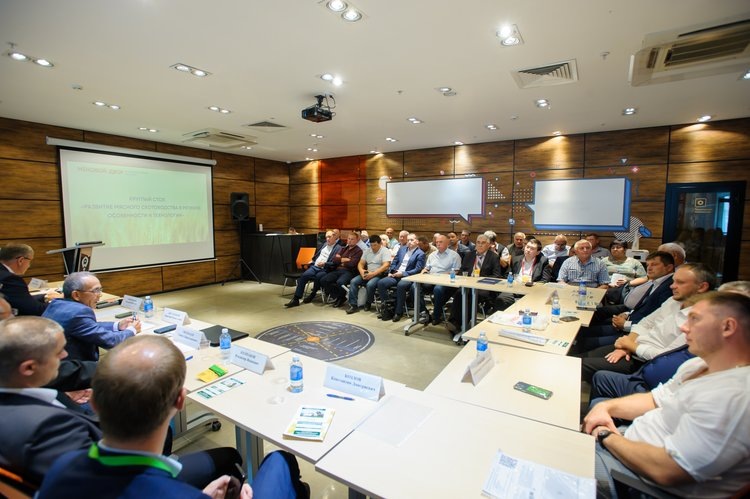    Российские селекционеры готовы заменить иностранные семена отечественными