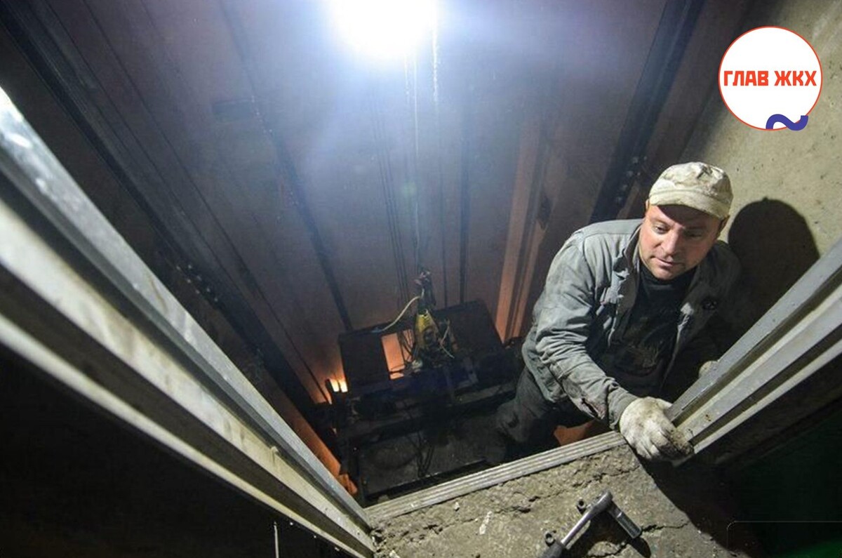 В Свердловской области дополнительно выделят средства на замену лифтов в многоквартирных домах
