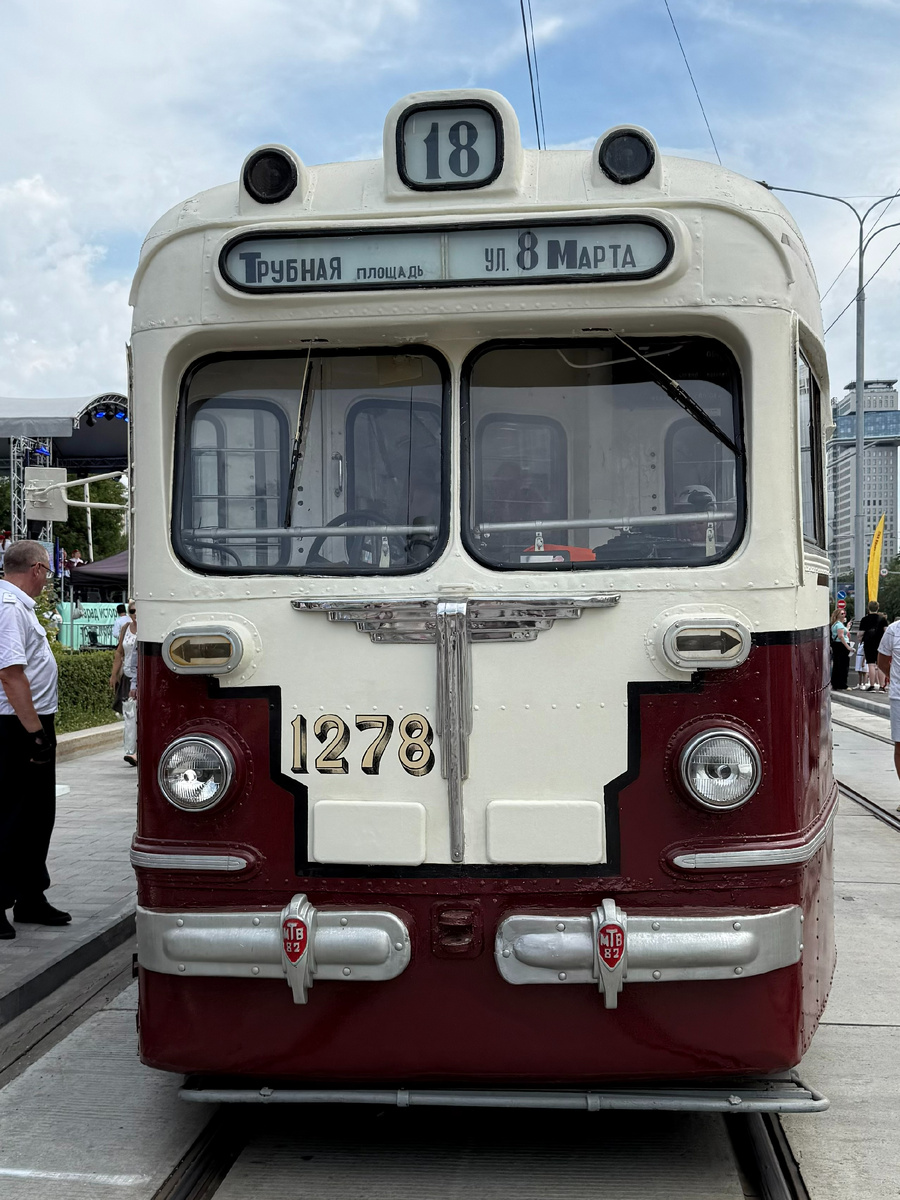 Фото автора канала. Парад ретротрамваев.