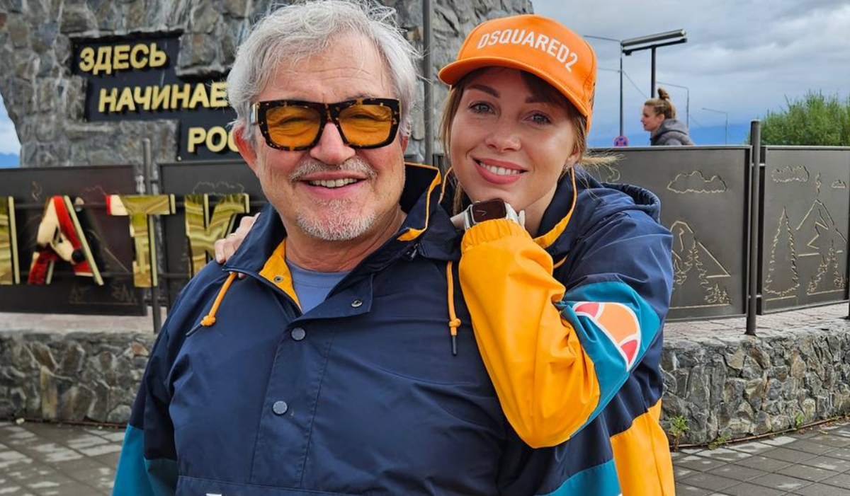     Жена Дмитрия Диброва высказалась на фоне слухов о своей измене и разводе