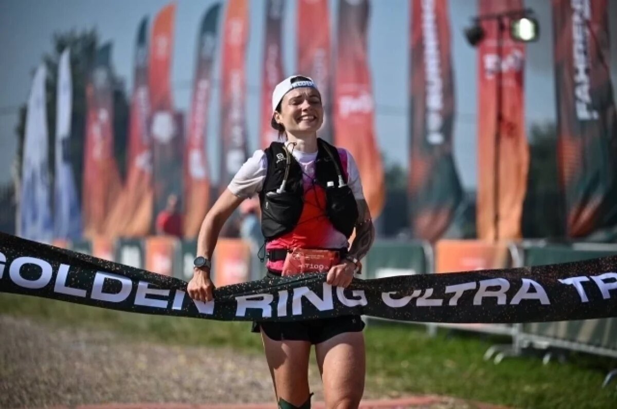    Елена занимается бегом уже шесть лет