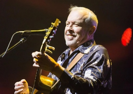    Бородин призвал лишить гражданства Макаревича и запретить въезд в Россию на 50 лет