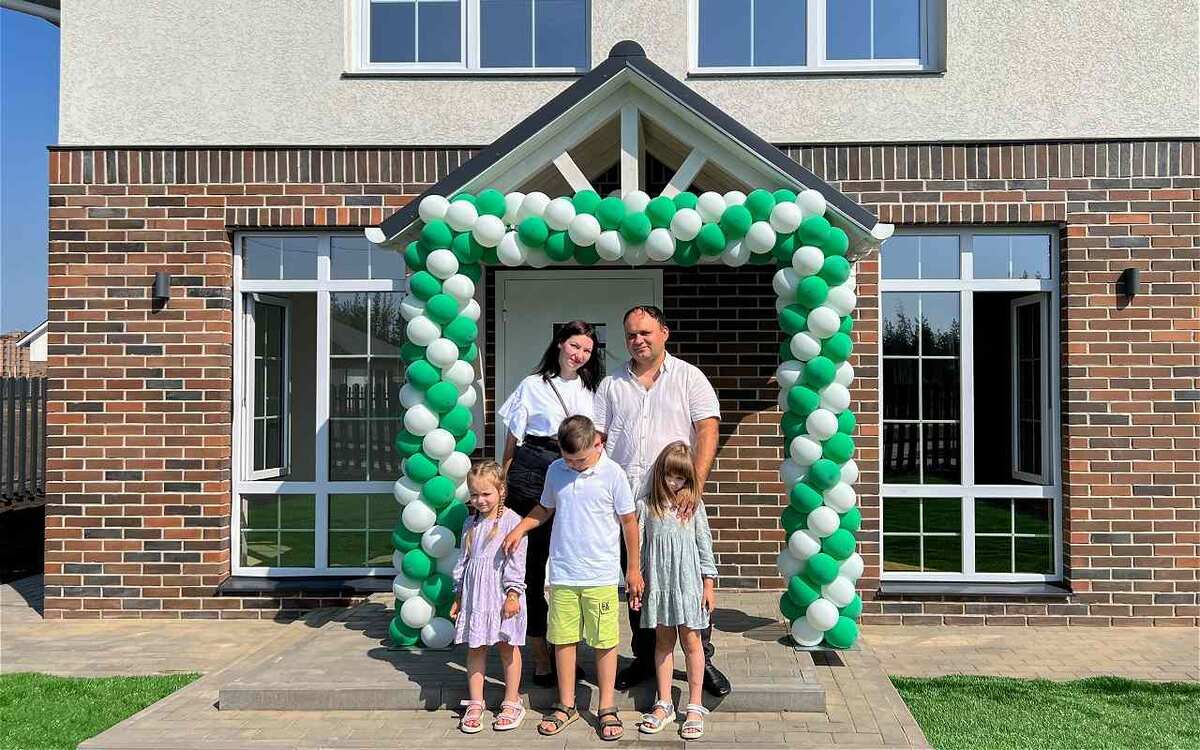    Сотрудники воронежского подразделения «ЭкоНивы» получили новое жилье Фото – «ЭкоНива»