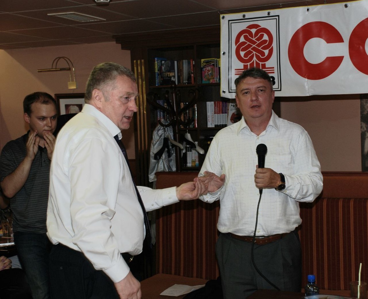 Сергей Беляк с Владимиром Жириновским в Москве на презентации альбома музыкального альбома (2008)