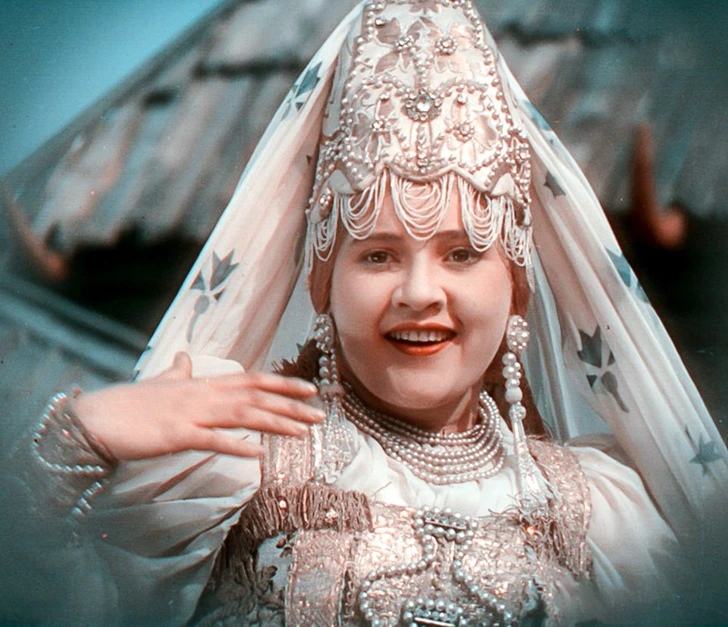 Заря Заряница - Марина Ковалёва. / К/Ф "Конёк-Горбунок", 1941. Реж. А. А. Роу.